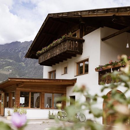Schoene Wohnung Am Stadtrand Von Meran Valentinhof Eksteriør bilde
